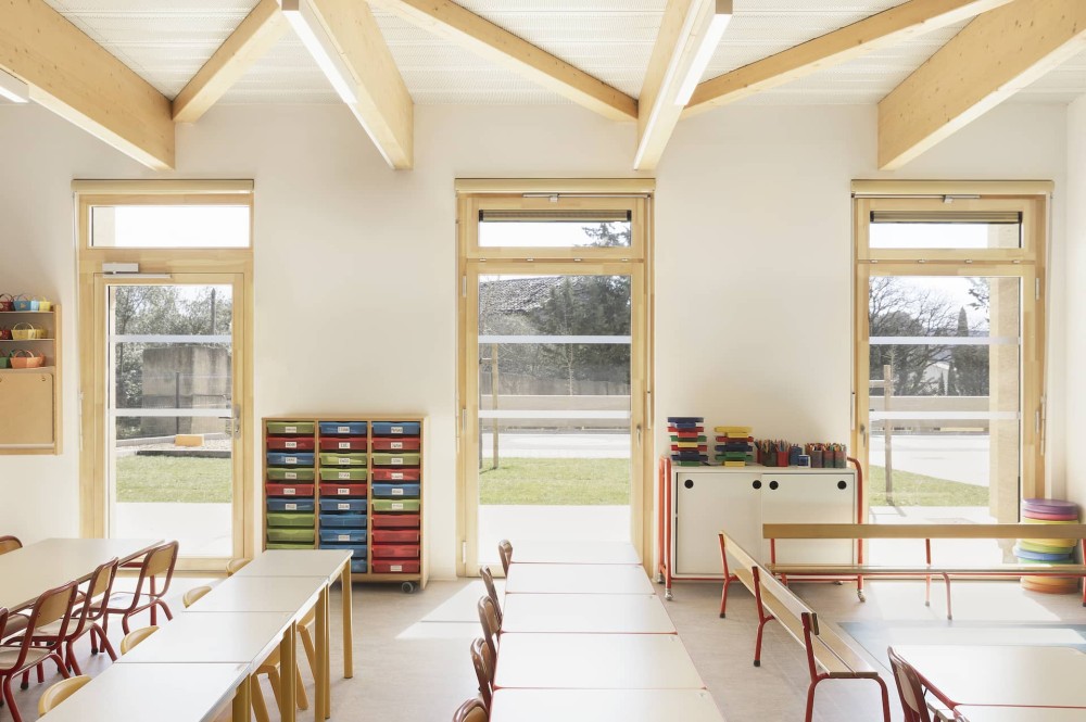Groupe Scolaire - Vers Pont du Gard - Observatoire BBC